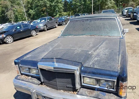 1989 Lincoln Town Car Signature из США, поврежденный, VIN 1LNBM82F8KY746399